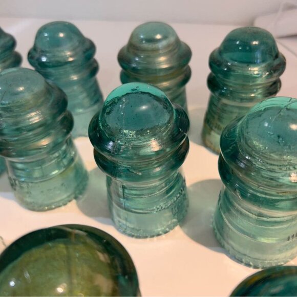 Various glass insulators. 1940s-1960s great vintage condition. Price per each - Picture 9 of 9